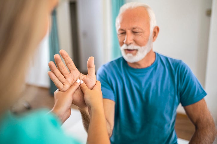 hand therapy male patient 