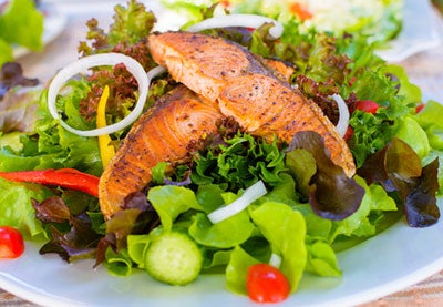 Mediterranean Salmon Fatoosh Salad